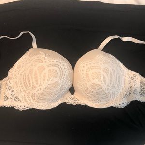 NWT Victoria’s Secret push up bra 32d